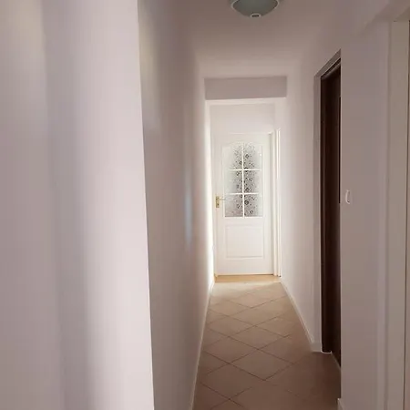 Goscinne Wylotowa 32 * Kolobrzeg